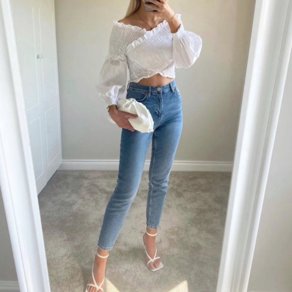 Cropped Top with Elastic Detailing in White